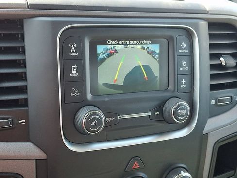 Used 2019 RAM 1500 Express w/ Express Value Package AWD/4WD image 17