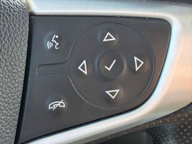 Used 2024 GMC Terrain SLE AWD/4WD image 31