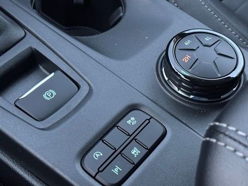 New 2025 Ford Ranger Lariat w/ Convenience Package image 38