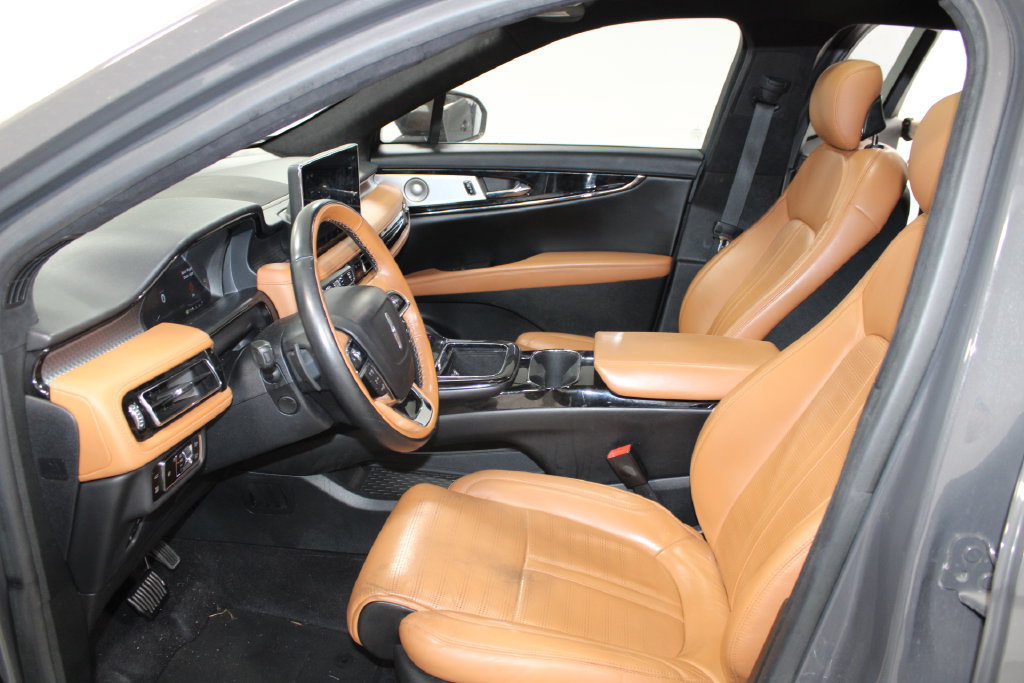 Used 2023 Lincoln Nautilus Black Label AWD/4WD image 18