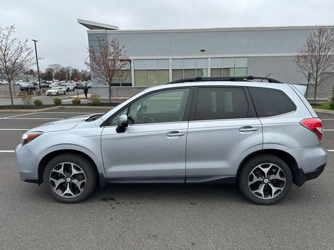 Used 2014 Subaru Forester 2.0XT Touring AWD/4WD image 10