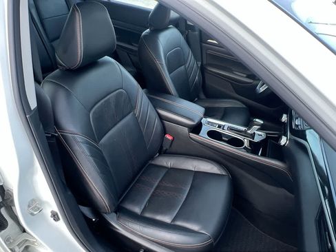 Used 2023 Nissan Altima 2.5 SR w/ SR Premium Package image 28