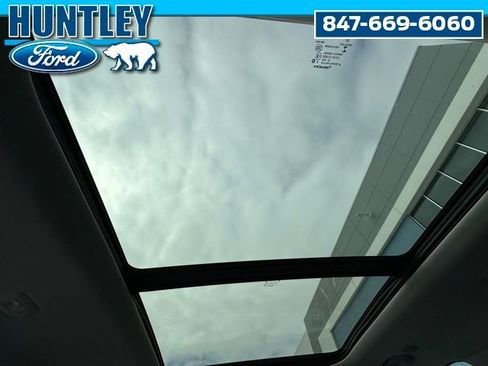Used 2023 Jeep Grand Cherokee L Limited w/ Luxury Tech Group II AWD/4WD image 18
