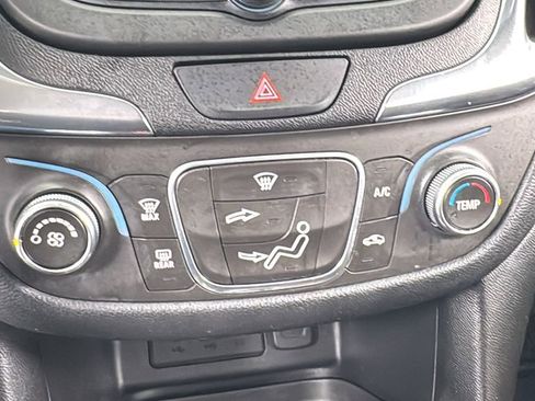 Used 2019 Chevrolet Equinox LT image 26