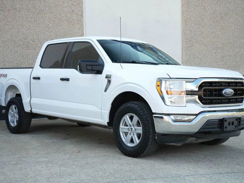 Used 2021 Ford F150 XLT w/ Equipment Group 301A Mid image 2