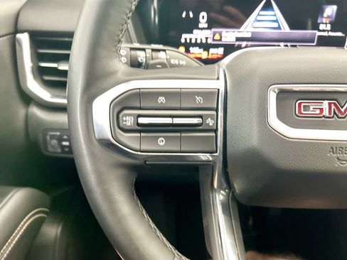 Used 2025 GMC Terrain Elevation AWD/4WD image 11