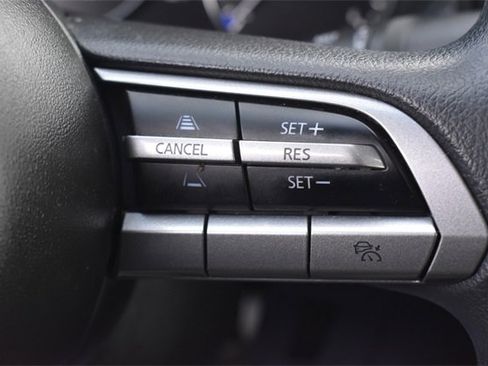 Used 2021 MAZDA MAZDA3 s image 22