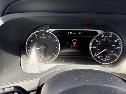 Used 2024 Nissan Pathfinder S FWD image 4