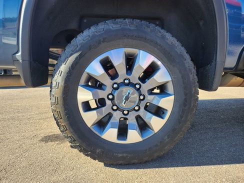 Used 2024 Chevrolet Silverado 2500 Custom w/ Custom Convenience Package image 33