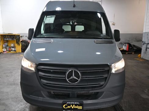 Used 2024 Mercedes-Benz Sprinter 2500 w/ Acoustic Package image 6