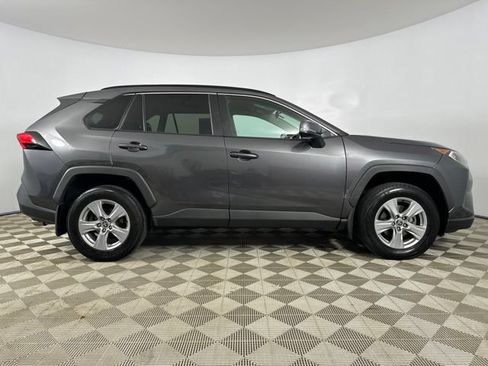 Used 2021 Toyota RAV4 XLE AWD/4WD image 8
