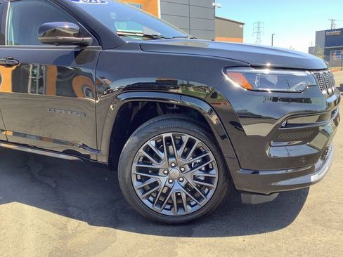 Used 2023 Jeep Compass High Altitude w/ Driver Assist Group I image 3