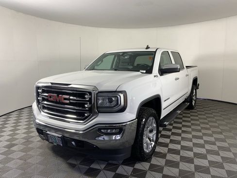 Used 2018 GMC Sierra 1500 SLT w/ SLT Premium Package image 5