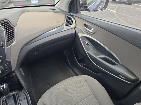 Used 2016 Hyundai Santa Fe Sport FWD image 12
