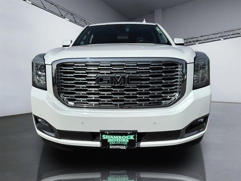 Used 2020 GMC Yukon XL Denali w/ Open Road Package AWD/4WD image 9