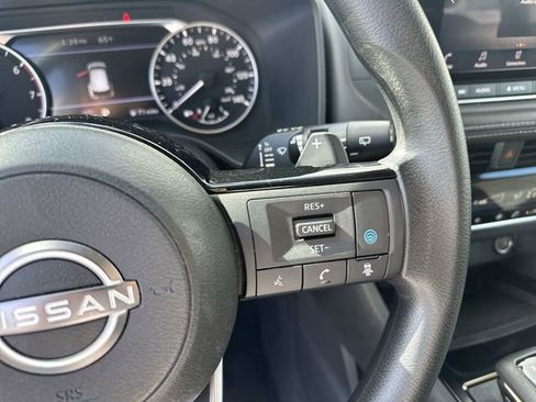 Certified 2022 Nissan Rogue SV image 22