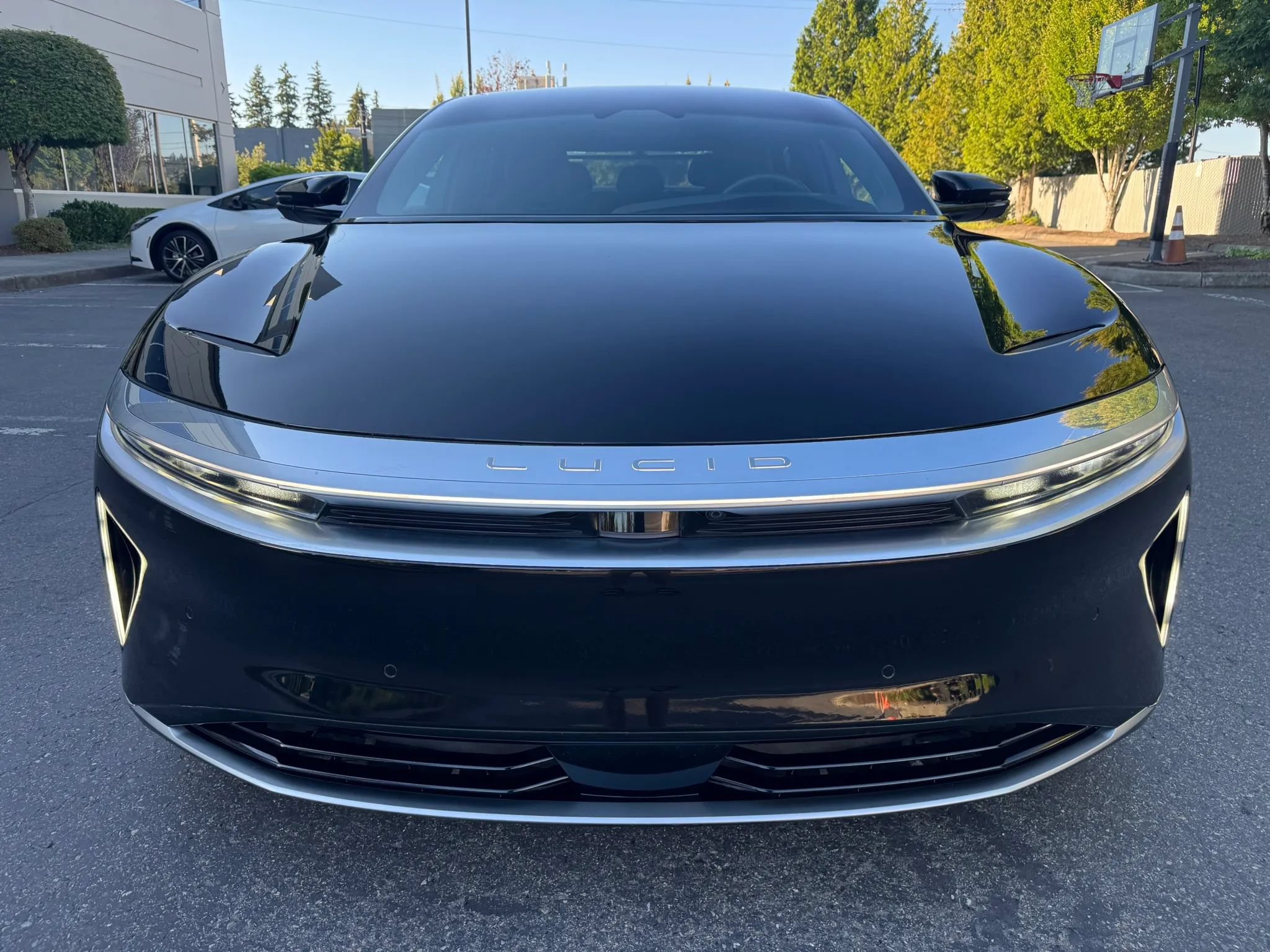 Used 2023 Lucid Air Touring AWD/4WD image 3