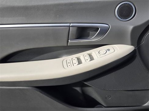 Certified 2023 Hyundai Sonata SEL w/ Convenience Package image 25