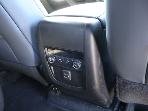 Used 2023 Buick Enclave Essence w/ Experience Buick Package image 15