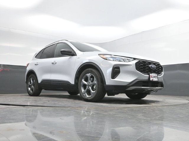 Used 2025 Ford Escape ST-Line FWD image 46