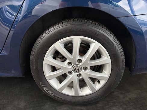 Used 2014 Volkswagen Jetta SE FWD image 36