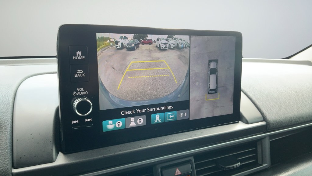 Used 2025 Honda Pilot Elite image 12