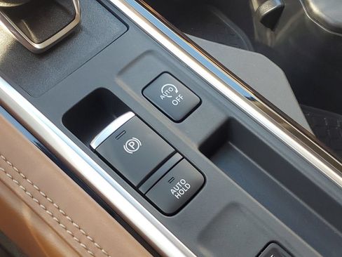 Used 2025 Nissan Pathfinder Platinum w/ Cargo Package FWD image 34
