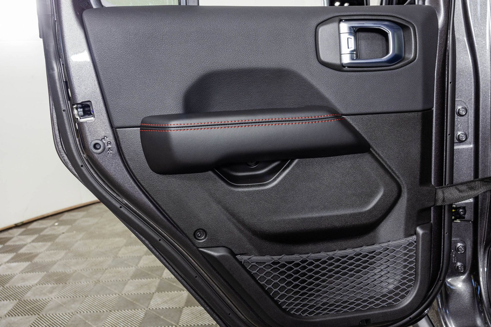New 2027 Jeep Wrangler Unlimited Rubicon AWD/4WD image 35