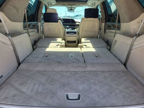 Used 2021 Cadillac Escalade Premium Luxury Platinum RWD image 21