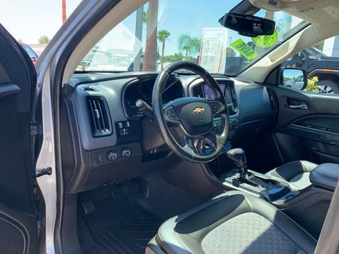 Used 2021 Chevrolet Colorado Z71 AWD/4WD image 16
