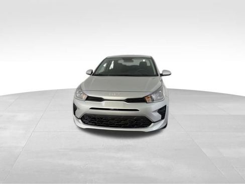 Certified 2022 Kia Rio S image 3