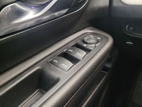 Used 2020 GMC Terrain SLE w/ Driver Convenience Package image 27