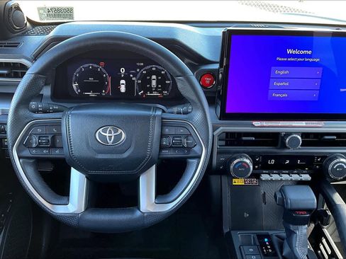 Certified 2025 Toyota 4Runner TRD Off-Road Premium image 5