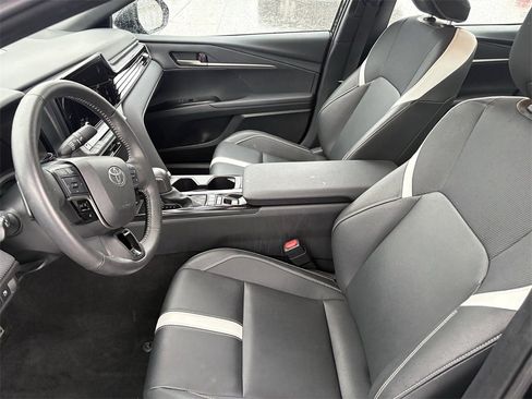 Certified 2025 Toyota Camry SE image 8