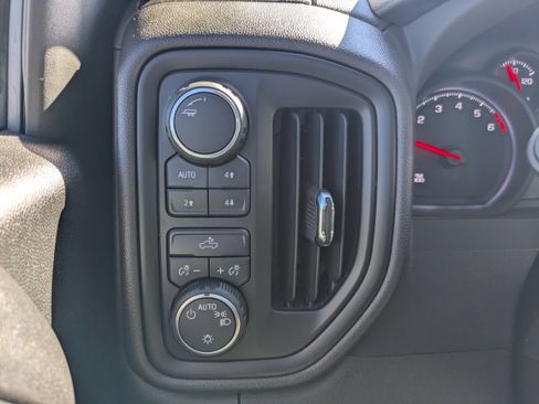 Used 2025 Chevrolet Silverado 1500 Custom Trail Boss image 23