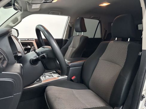 Used 2022 Toyota 4Runner SR5 AWD/4WD image 24