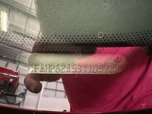 Used 2003 Ford Thunderbird image 32