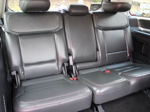 Used 2025 Ford Expedition Active AWD/4WD image 16