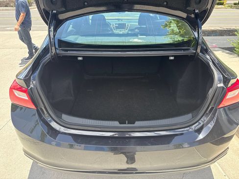 Used 2023 Chevrolet Malibu LT FWD image 7