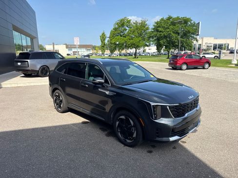Used 2025 Kia Sorento SX Prestige AWD/4WD image 7