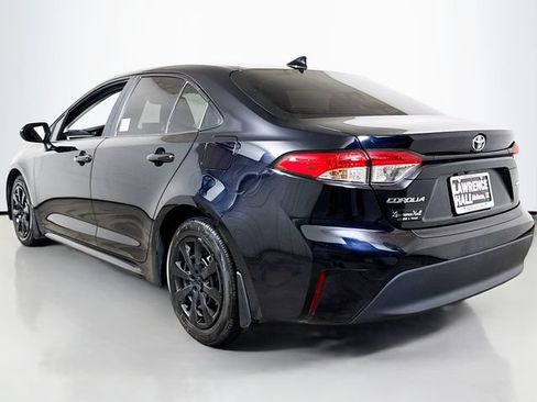 Used 2025 Toyota Corolla LE FWD image 6