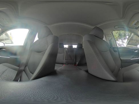 Used 2025 Toyota RAV4 XLE image 44