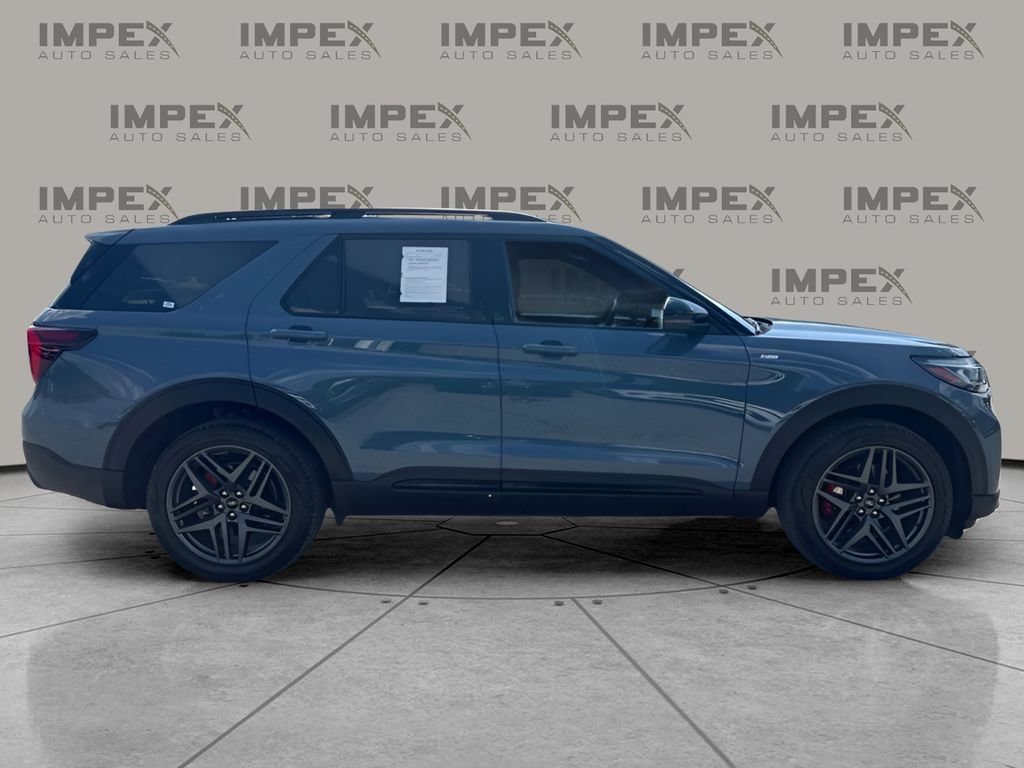 Used 2025 Ford Explorer ST-Line w/ Premium Package AWD/4WD image 6