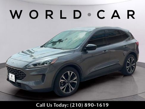 Used 2022 Ford Escape SE w/ SE Sport Appearance Package FWD image 13