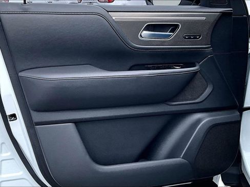 Certified 2025 INFINITI QX80 Pure w/ Exterior Package image 24