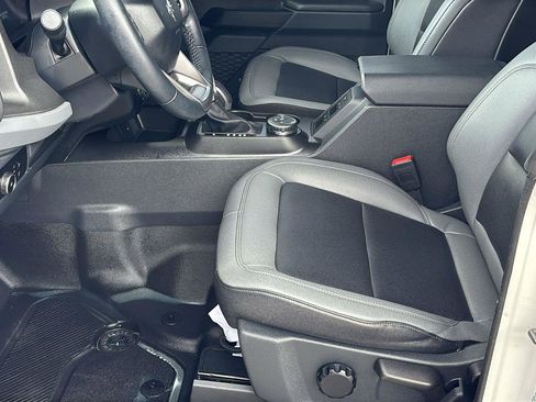 Used 2024 Ford Bronco Big Bend image 13
