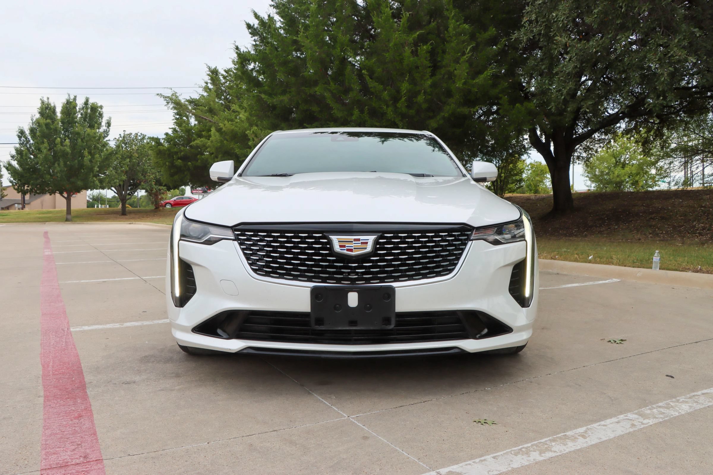 Used 2021 Cadillac CT4 Luxury RWD image 2