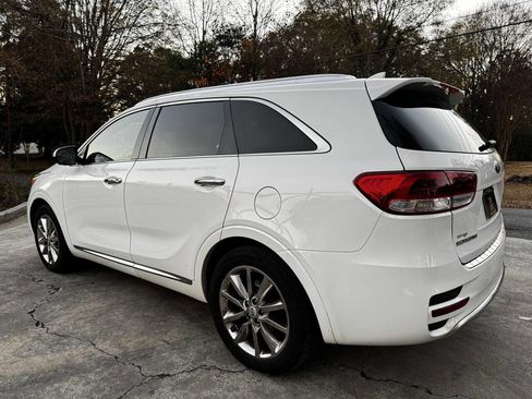 Used 2018 Kia Sorento SX image 10