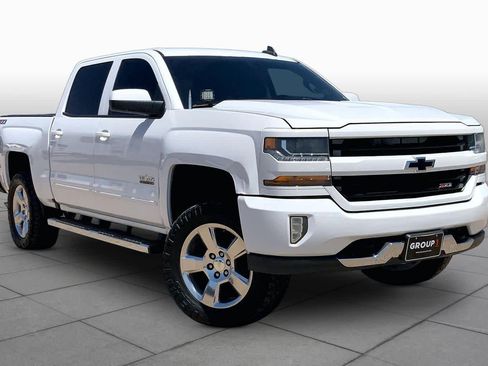 Used 2017 Chevrolet Silverado 1500 LT w/ Texas Edition AWD/4WD image 3