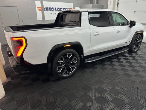 Used 2025 GMC Sierra EV Denali AWD/4WD image 10